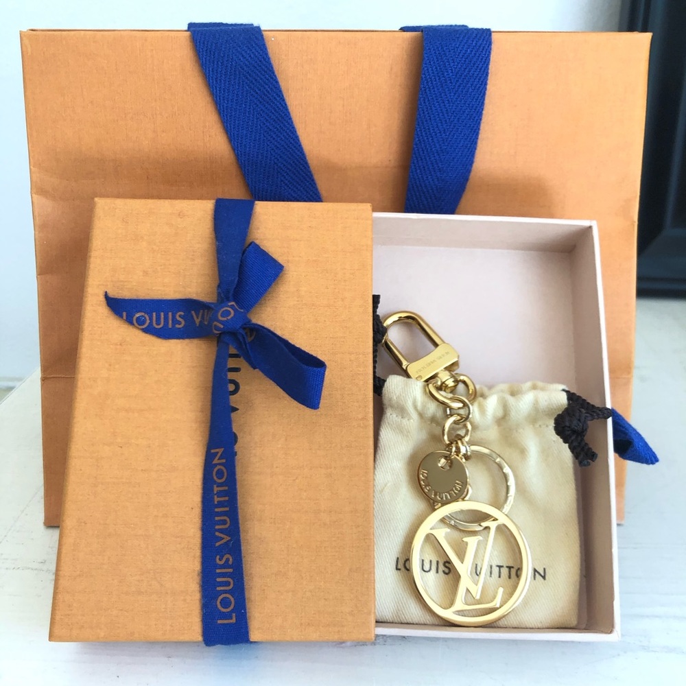 LV Circle Bag Charm & Key Holder